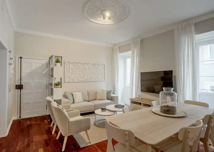 شقة Bairro Alto Elegant By Homing